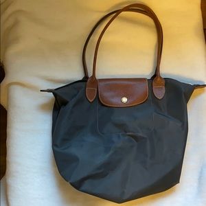 Navy blue longchamp bag. Leplaig bag